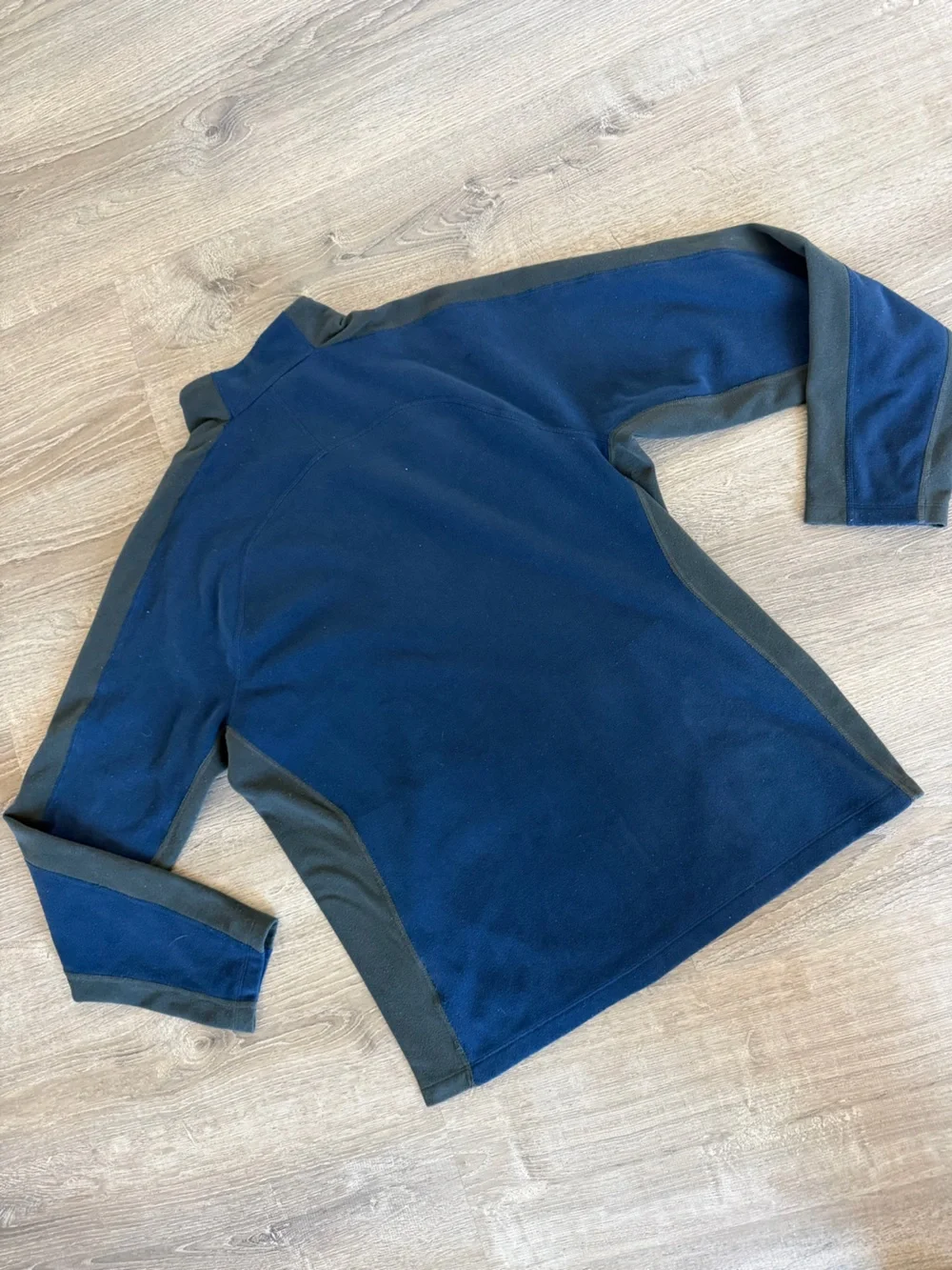 The North Face Men’s Zip Up Jacket
